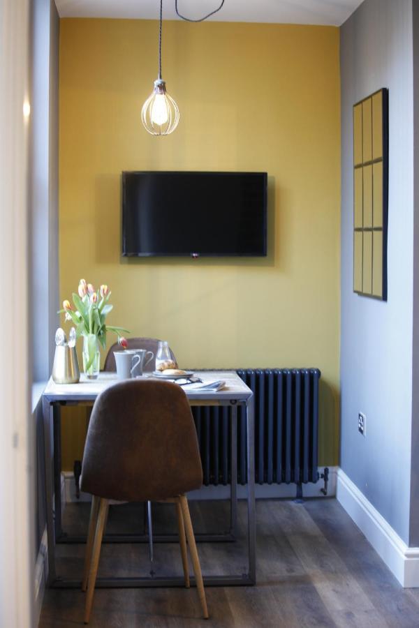 No 12 - Stunning Self Check-In Apartments In Worcester Centre Екстериор снимка