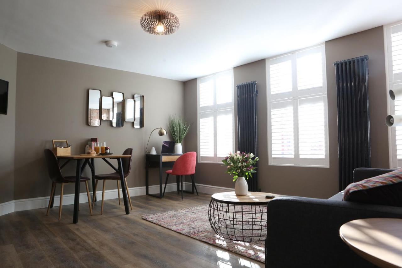No 12 - Stunning Self Check-In Apartments In Worcester Centre Екстериор снимка